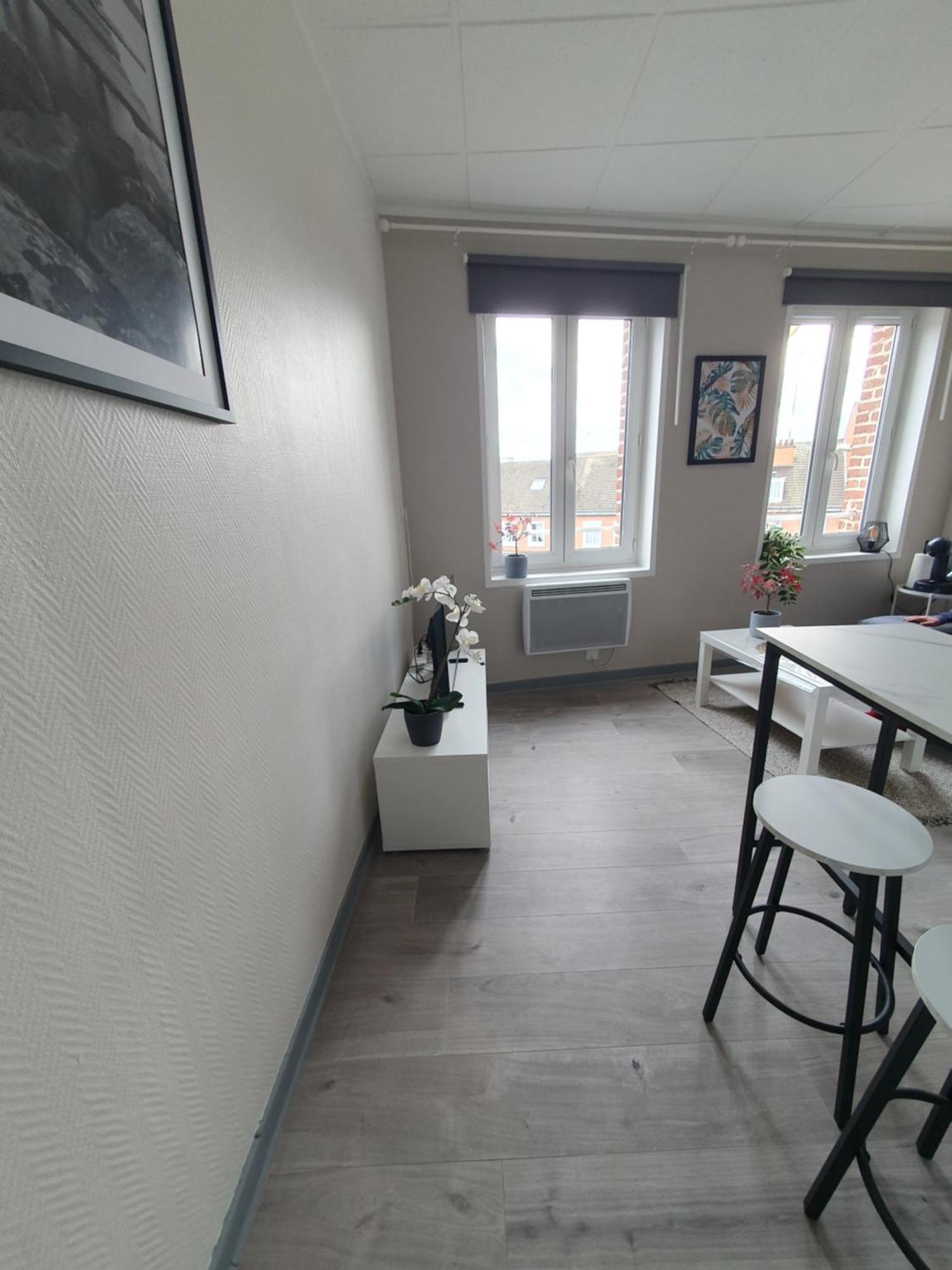 C5 Charmant Petit Deux Pieces Centre Ville Cambrai Exterior foto