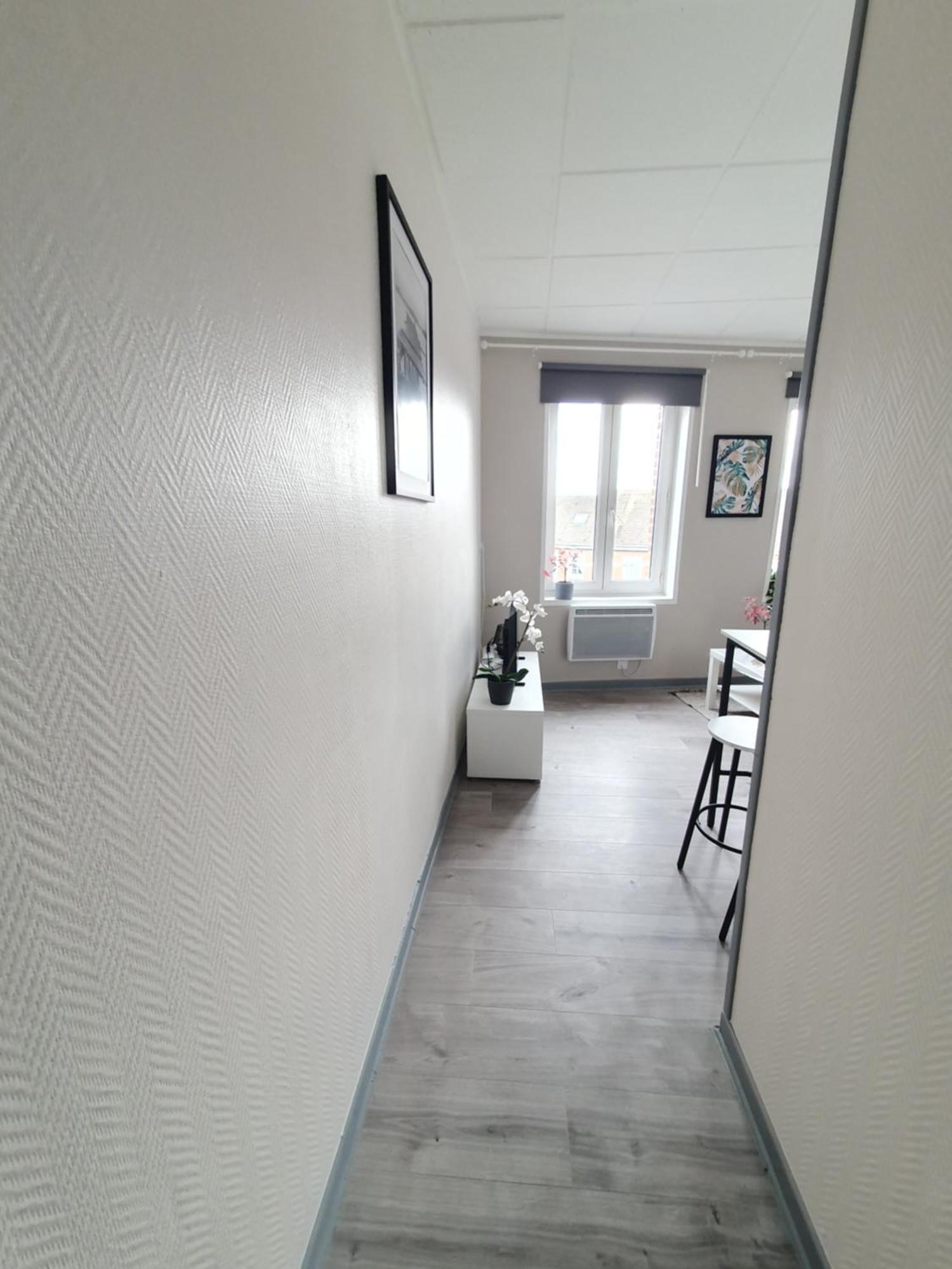 C5 Charmant Petit Deux Pieces Centre Ville Cambrai Exterior foto